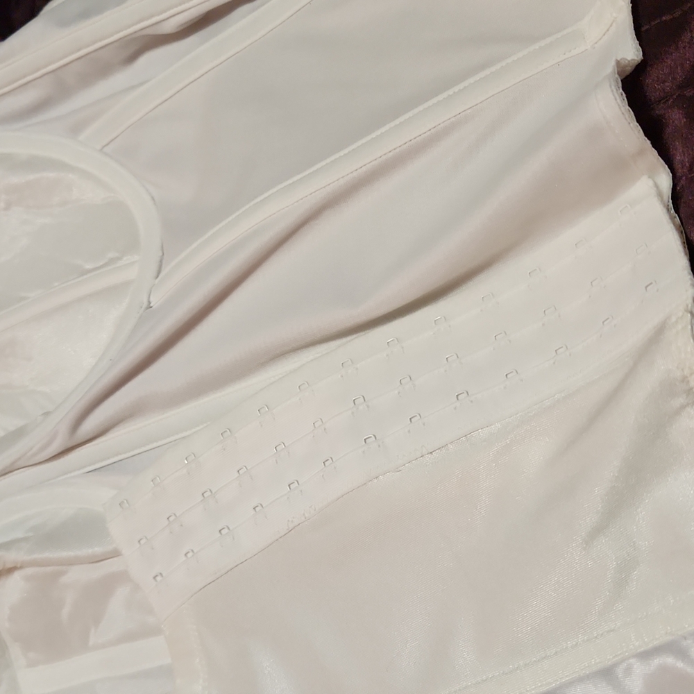 Underwire bustier - Picture 4 of 10
